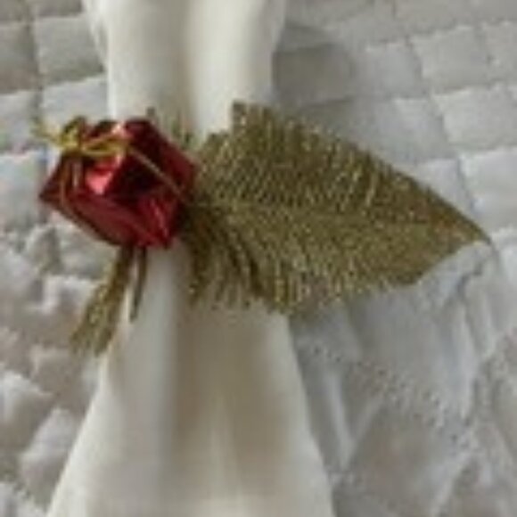 Unique Gold Leaf Design Napkin Rings Set of 8 - Picture 3 of 6